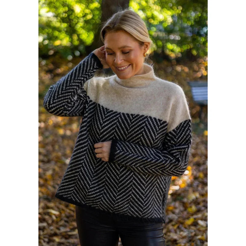 Evelina™ | Polotröja med modern touch